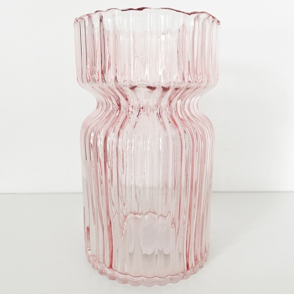 BRAND NEW Anko Pink Ribbed Vase, BNIB - Picture 4 of 10